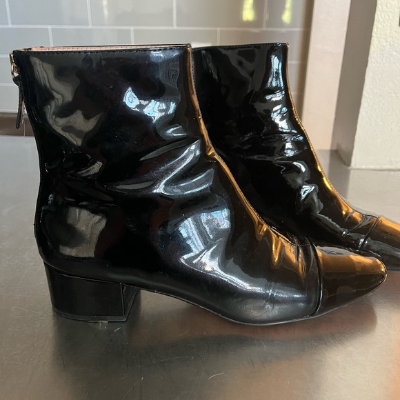 Jcrew patent leather ankle high boots size 7.5 - Picture 2 of 5